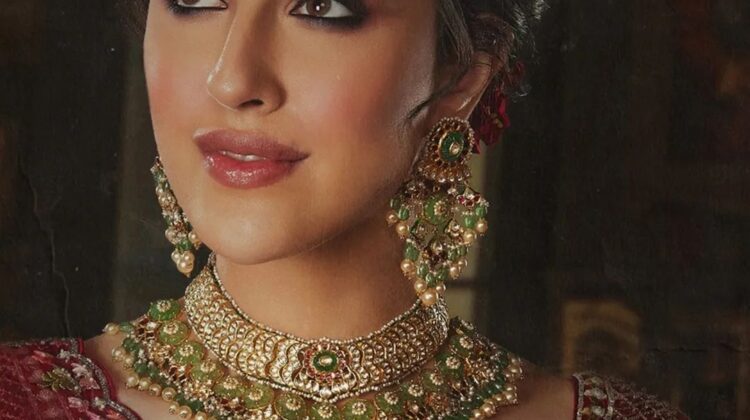 Unveiling the Timeless Elegance of Indian Jewellery: A Glittering Odyssey